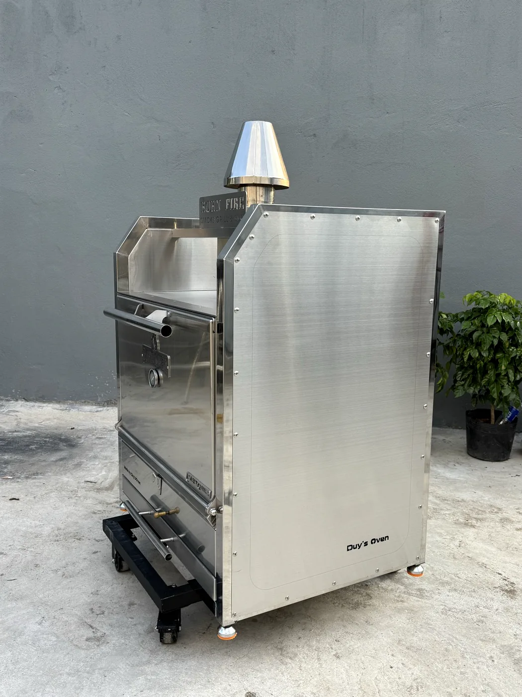 FastGrill Compact góc 3/4 thấy mặt hông